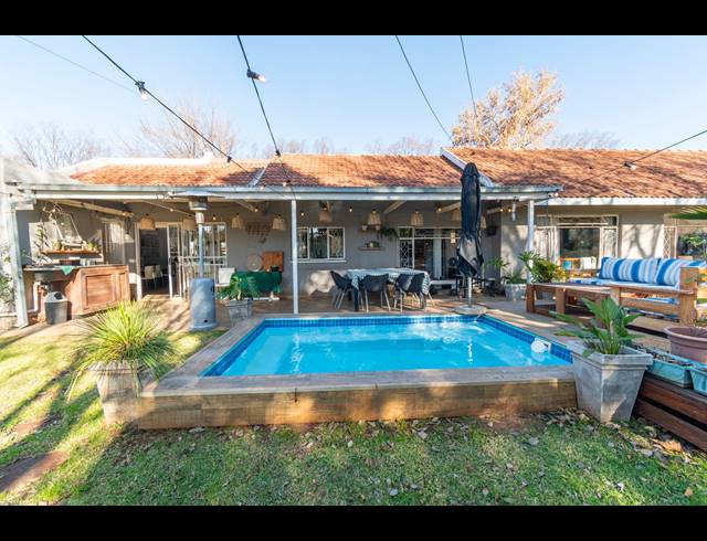 4 BEDROOM HOUSE FOR SALE IN THREE RIVERS